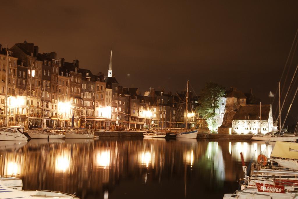 Chez Lisette Honfleur 500M Plage Room photo
